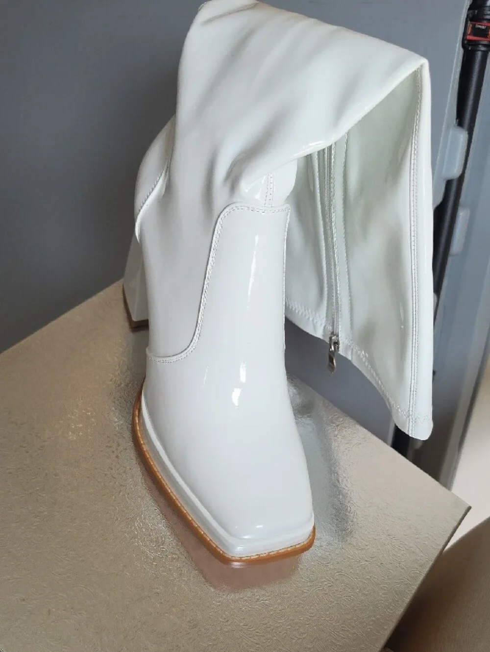 Women's White Knee-High Block Heel Boot